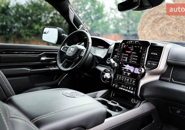Ram 1500 2020 в Ровно на Automoto.ua Черный Ram 1500, объемом двигателя 2.99 л и пробегом 128 тыс. км за 64999 $, фото 50 на Automoto.ua