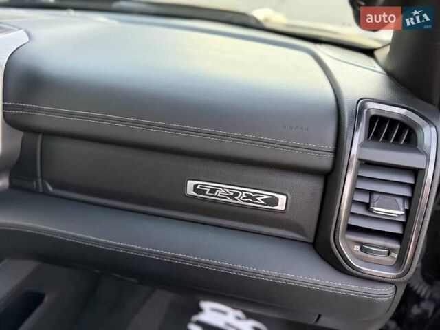 Ram 1500 2020 в Киеве на Automoto.ua Черный Ram 1500, объемом двигателя 0 л и пробегом 61 тыс. км за 109900 $, фото 40 на Automoto.ua