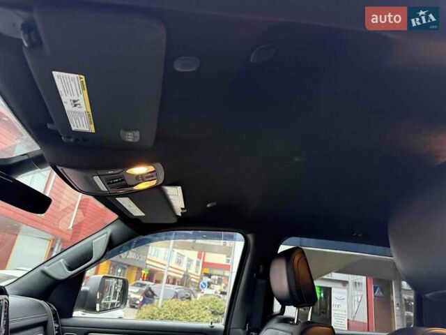 Чорний Ram 1500, об'ємом двигуна 5.7 л та пробігом 10 тис. км за 65900 $, фото 21 на Automoto.ua