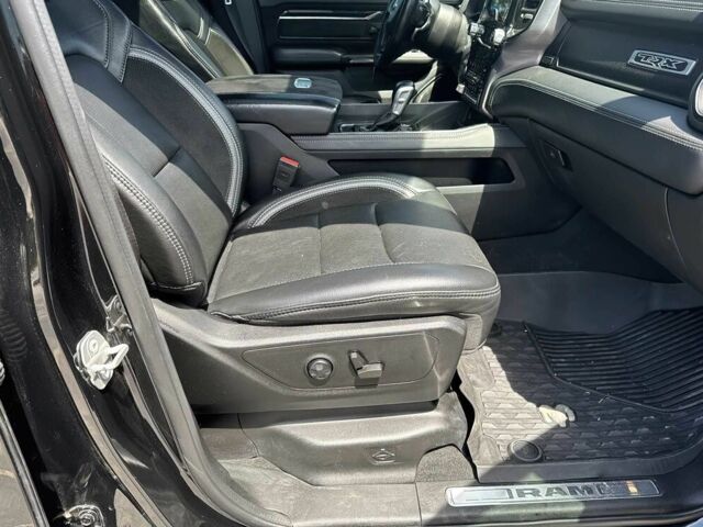 Чорний Ram 1500, об'ємом двигуна 6.2 л та пробігом 28 тис. км за 43000 $, фото 9 на Automoto.ua