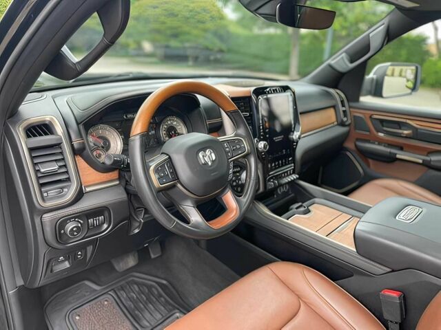 Ram 1500 2021 в Чернигове на Automoto.ua Черный Ram 1500, объемом двигателя 5.7 л и пробегом 25 тыс. км за 36000 $, фото 8 на Automoto.ua