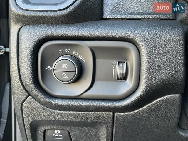 Черный Ram 1500, объемом двигателя 6.2 л и пробегом 1 тыс. км за 129000 $, фото 30 на Automoto.ua