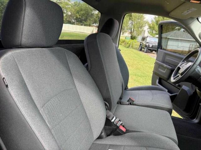 Черный Ram 1500, объемом двигателя 5.7 л и пробегом 68 тыс. км за 7300 $, фото 7 на Automoto.ua