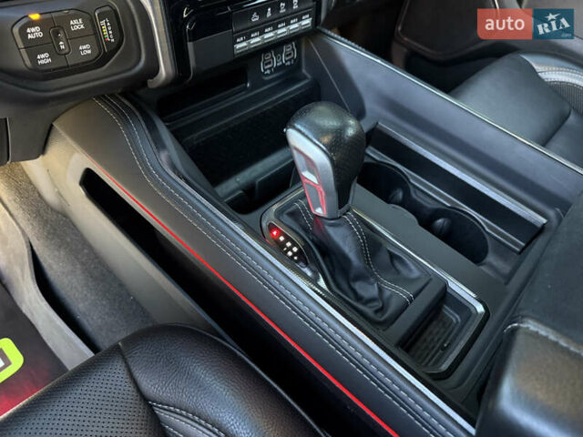 Черный Ram 1500, объемом двигателя 6.2 л и пробегом 43 тыс. км за 123000 $, фото 31 на Automoto.ua