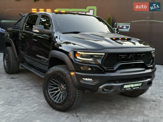 Черный Ram 1500, объемом двигателя 6.2 л и пробегом 43 тыс. км за 123000 $, фото 4 на Automoto.ua