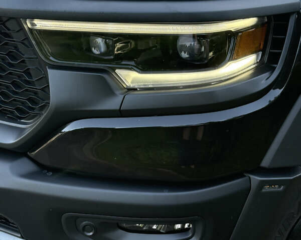 Черный Ram 1500, объемом двигателя 6.2 л и пробегом 30 тыс. км за 135000 $, фото 8 на Automoto.ua