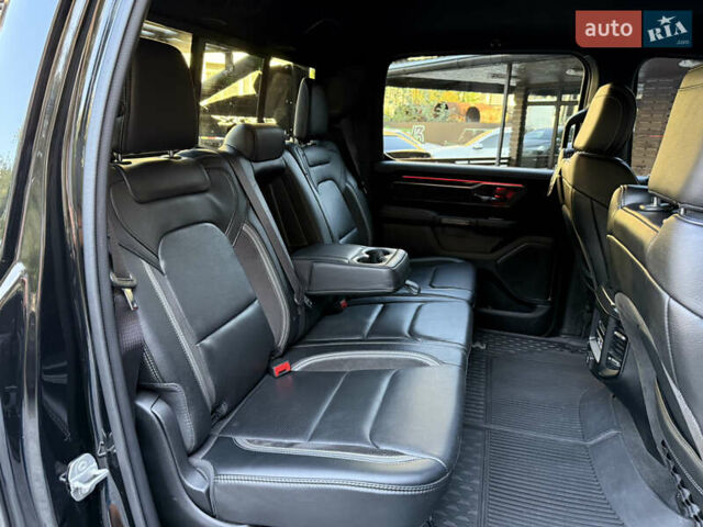Черный Ram 1500, объемом двигателя 6.2 л и пробегом 43 тыс. км за 123000 $, фото 42 на Automoto.ua