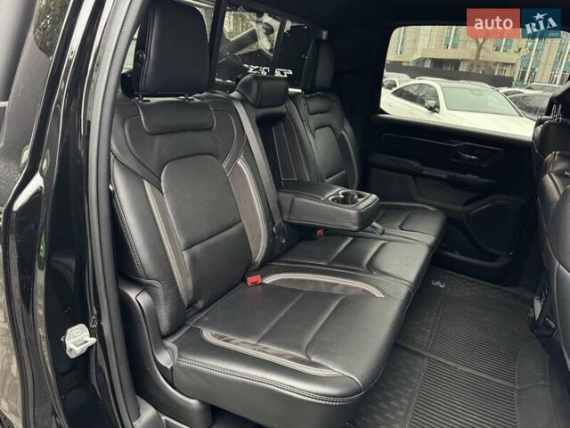 Чорний Ram 1500, об'ємом двигуна 6.2 л та пробігом 34 тис. км за 123000 $, фото 40 на Automoto.ua