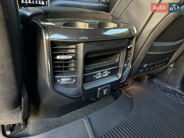 Черный Ram 1500, объемом двигателя 6.2 л и пробегом 43 тыс. км за 123000 $, фото 47 на Automoto.ua