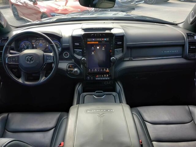 Ram 1500 2022 в Черкассах на Automoto.ua Черный Ram 1500, объемом двигателя 5.7 л и пробегом 19 тыс. км за 20400 $, фото 7 на Automoto.ua
