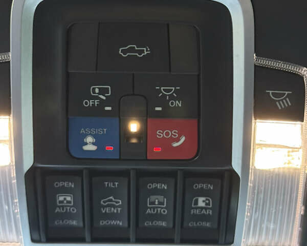 Черный Ram 1500, объемом двигателя 6.2 л и пробегом 30 тыс. км за 135000 $, фото 22 на Automoto.ua