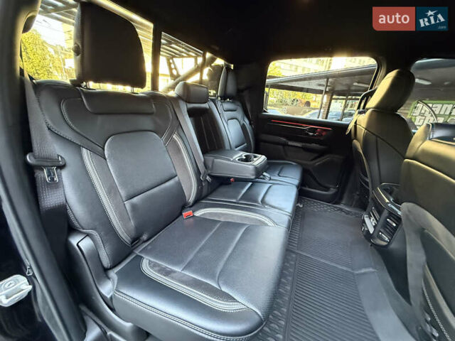 Черный Ram 1500, объемом двигателя 6.2 л и пробегом 43 тыс. км за 123000 $, фото 41 на Automoto.ua