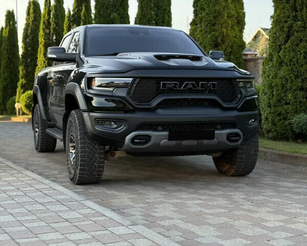 Черный Ram 1500, объемом двигателя 6.2 л и пробегом 30 тыс. км за 135000 $, фото 2 на Automoto.ua