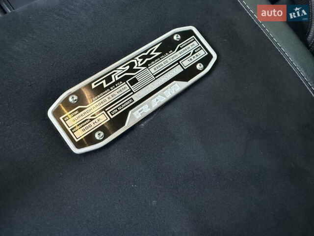 Черный Ram 1500, объемом двигателя 6.2 л и пробегом 43 тыс. км за 123000 $, фото 32 на Automoto.ua