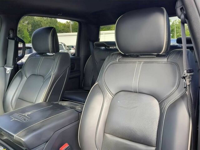 Ram 1500 2022 в Черкассах на Automoto.ua Черный Ram 1500, объемом двигателя 5.7 л и пробегом 19 тыс. км за 20400 $, фото 10 на Automoto.ua