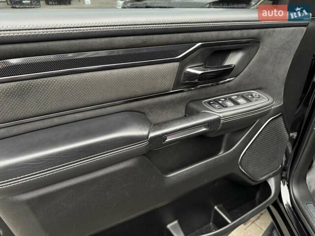 Чорний Ram 1500, об'ємом двигуна 6.2 л та пробігом 34 тис. км за 123000 $, фото 17 на Automoto.ua