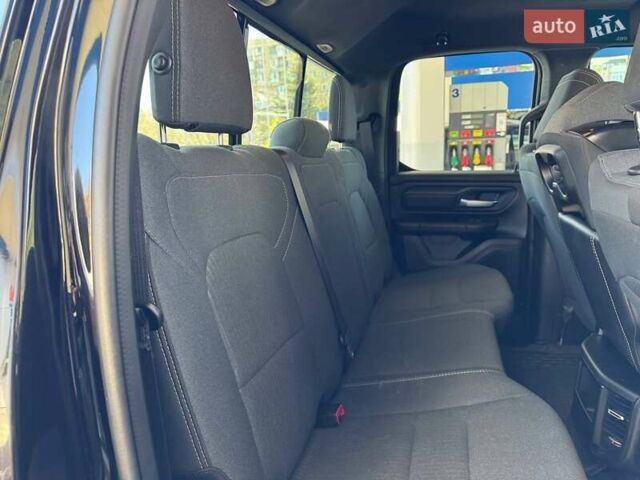 Чорний Ram 1500, об'ємом двигуна 3.6 л та пробігом 7 тис. км за 28500 $, фото 17 на Automoto.ua