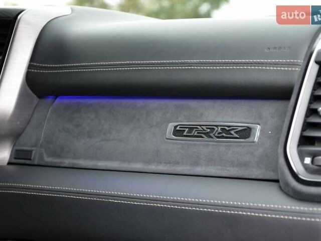 Ram 1500 2023 в Киеве на Automoto.ua Черный Ram 1500, объемом двигателя 6.2 л и пробегом 24 тыс. км за 155000 $, фото 54 на Automoto.ua