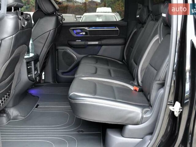 Ram 1500 2023 в Киеве на Automoto.ua Черный Ram 1500, объемом двигателя 6.2 л и пробегом 24 тыс. км за 155000 $, фото 44 на Automoto.ua