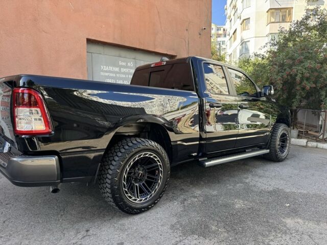 Черный Ram 1500, объемом двигателя 3.6 л и пробегом 12 тыс. км за 36000 $, фото 3 на Automoto.ua