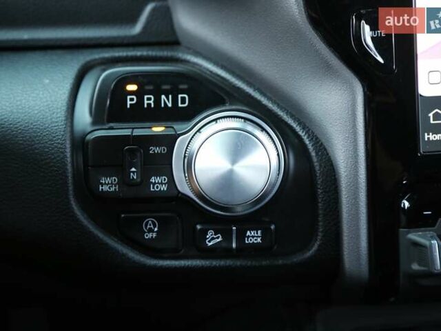 Ram 1500 2023 в Киеве на Automoto.ua Черный Ram 1500, объемом двигателя 5.65 л и пробегом 54 тыс. км за 75000 $, фото 24 на Automoto.ua