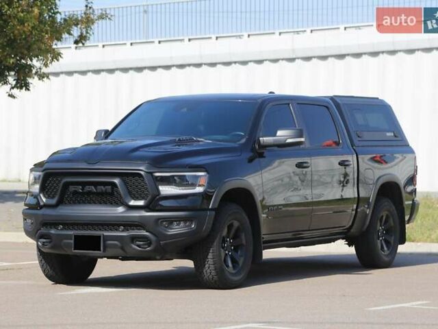 Ram 1500 2023 в Киеве на Automoto.ua Черный Ram 1500, объемом двигателя 5.65 л и пробегом 54 тыс. км за 75000 $, фото 2 на Automoto.ua