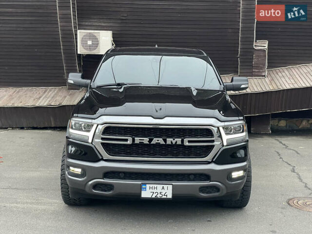 Ram 1500 2023 в Одессе на Automoto.ua Черный Ram 1500, объемом двигателя 3.6 л и пробегом 12 тыс. км за 36000 $, фото 1 на Automoto.ua
