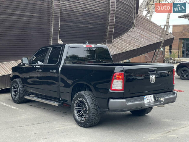 Ram 1500 2023 в Одессе на Automoto.ua Черный Ram 1500, объемом двигателя 3.6 л и пробегом 12 тыс. км за 36000 $, фото 4 на Automoto.ua