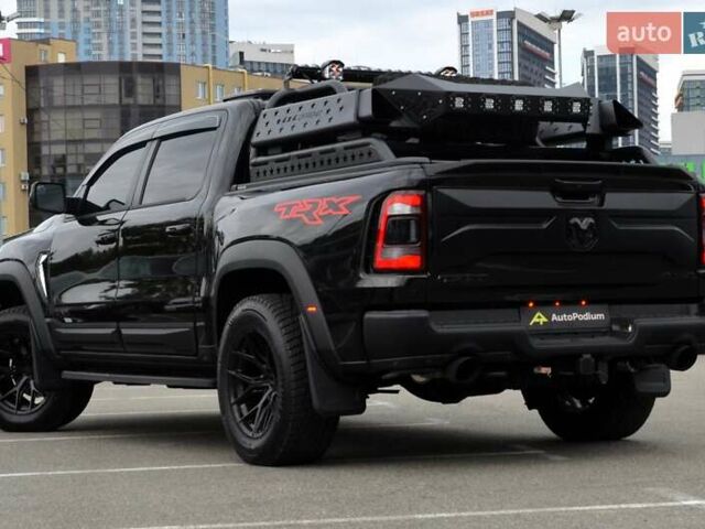 Ram 1500 2023 в Киеве на Automoto.ua Черный Ram 1500, объемом двигателя 6.2 л и пробегом 24 тыс. км за 155000 $, фото 7 на Automoto.ua