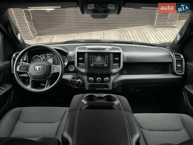 Ram 1500 2023 в Одессе на Automoto.ua Черный Ram 1500, объемом двигателя 3.6 л и пробегом 12 тыс. км за 36000 $, фото 9 на Automoto.ua