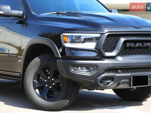 Ram 1500 2023 в Киеве на Automoto.ua Черный Ram 1500, объемом двигателя 5.65 л и пробегом 54 тыс. км за 75000 $, фото 3 на Automoto.ua