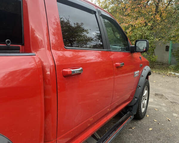 Красный Ram 1500, объемом двигателя 5.65 л и пробегом 110 тыс. км за 27997 $, фото 4 на Automoto.ua