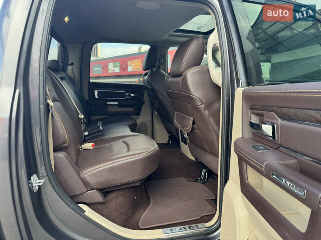 Серый Ram 1500, объемом двигателя 5.65 л и пробегом 77 тыс. км за 39900 $, фото 19 на Automoto.ua