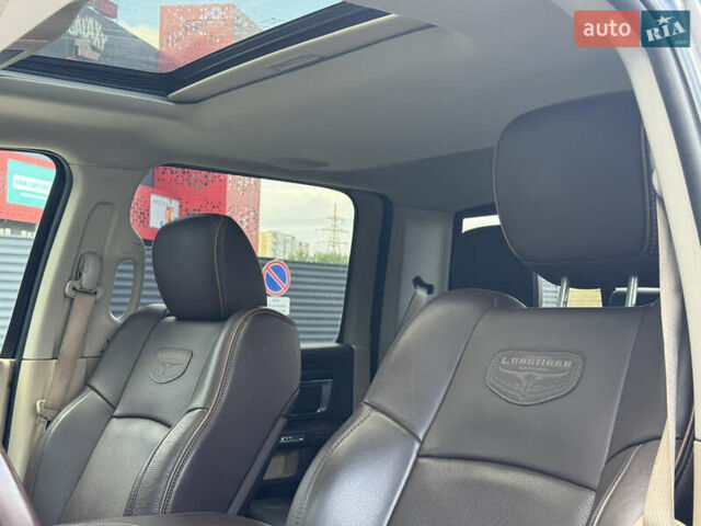 Серый Ram 1500, объемом двигателя 5.65 л и пробегом 77 тыс. км за 39900 $, фото 41 на Automoto.ua