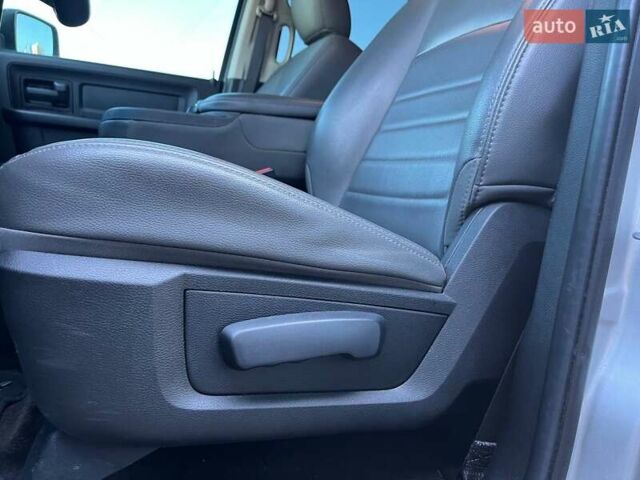 Сірий Ram 1500, об'ємом двигуна 5.65 л та пробігом 90 тис. км за 23990 $, фото 16 на Automoto.ua