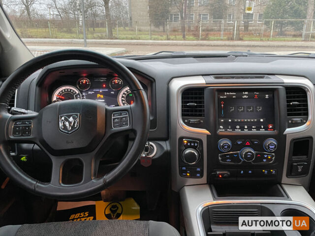Серый Ram 1500, объемом двигателя 5.7 л и пробегом 135 тыс. км за 32999 $, фото 14 на Automoto.ua