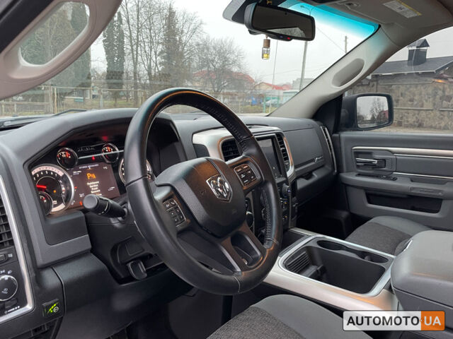 Серый Ram 1500, объемом двигателя 5.7 л и пробегом 135 тыс. км за 32999 $, фото 7 на Automoto.ua