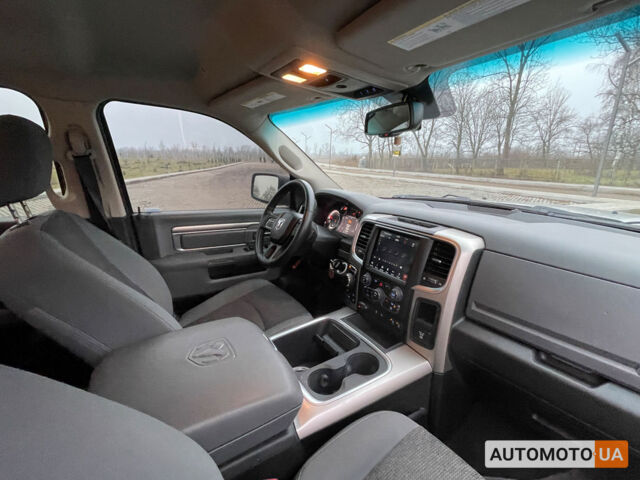 Серый Ram 1500, объемом двигателя 5.7 л и пробегом 135 тыс. км за 32999 $, фото 18 на Automoto.ua