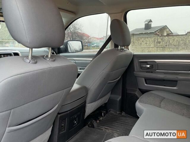 Серый Ram 1500, объемом двигателя 5.7 л и пробегом 135 тыс. км за 32999 $, фото 10 на Automoto.ua