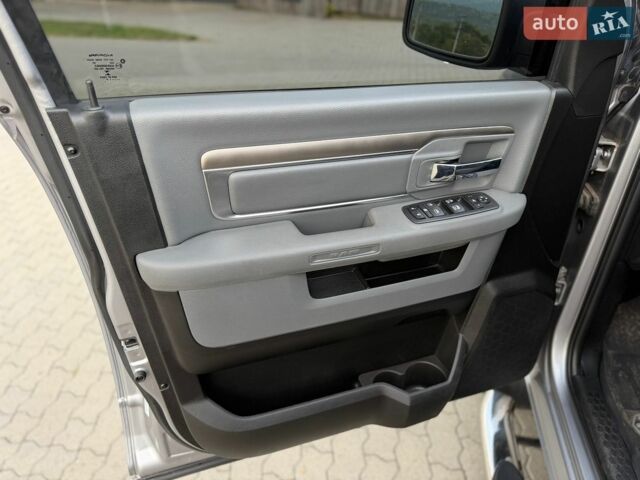 Серый Ram 1500, объемом двигателя 5.7 л и пробегом 58 тыс. км за 31000 $, фото 32 на Automoto.ua