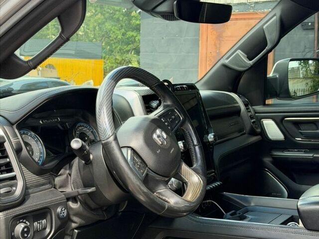 Серый Ram 1500, объемом двигателя 5.7 л и пробегом 157 тыс. км за 62000 $, фото 25 на Automoto.ua