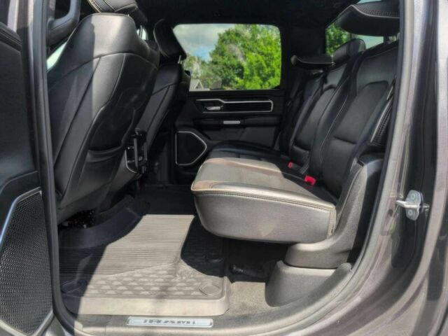 Ram 1500 2020 в Киеве на Automoto.ua Серый Ram 1500, объемом двигателя 5.7 л и пробегом 45 тыс. км за 29400 $, фото 10 на Automoto.ua