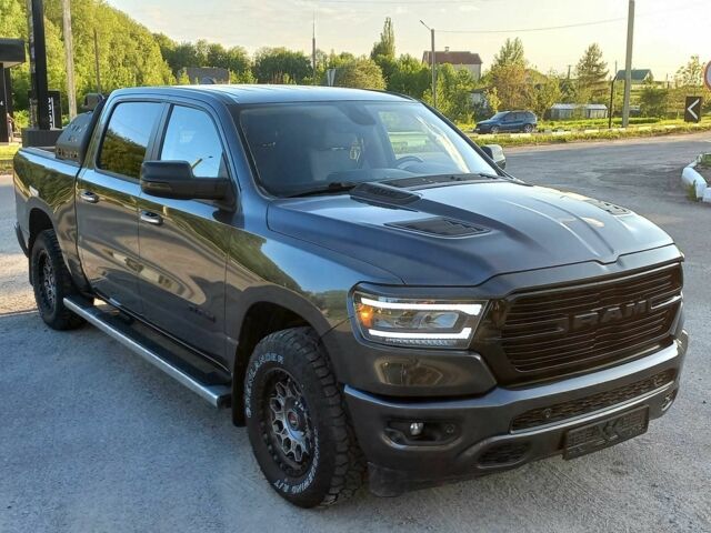 Серый Ram 1500, объемом двигателя 5.7 л и пробегом 205 тыс. км за 33500 $, фото 6 на Automoto.ua