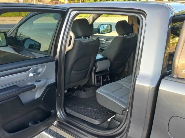 Сірий Ram 1500, об'ємом двигуна 5.7 л та пробігом 209 тис. км за 31000 $, фото 10 на Automoto.ua