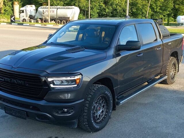 Серый Ram 1500, объемом двигателя 5.7 л и пробегом 205 тыс. км за 33500 $, фото 1 на Automoto.ua