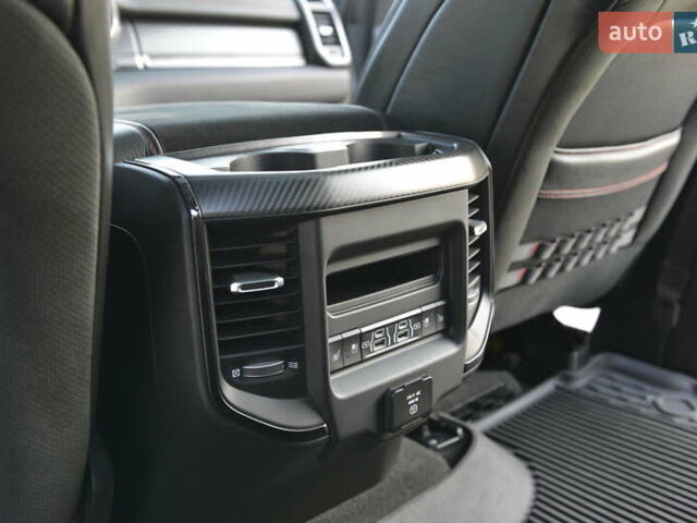 Серый Ram 1500, объемом двигателя 6.17 л и пробегом 26 тыс. км за 125000 $, фото 41 на Automoto.ua