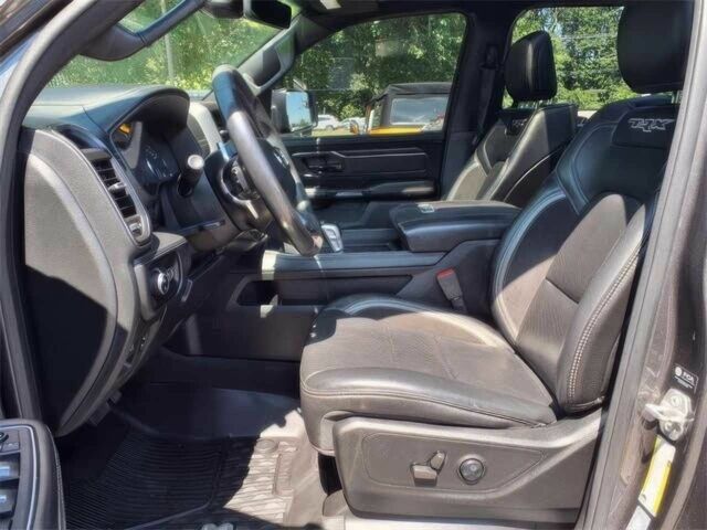 Ram 1500 2021 в Львове на Automoto.ua Серый Ram 1500, объемом двигателя 6.2 л и пробегом 13 тыс. км за 21000 $, фото 8 на Automoto.ua