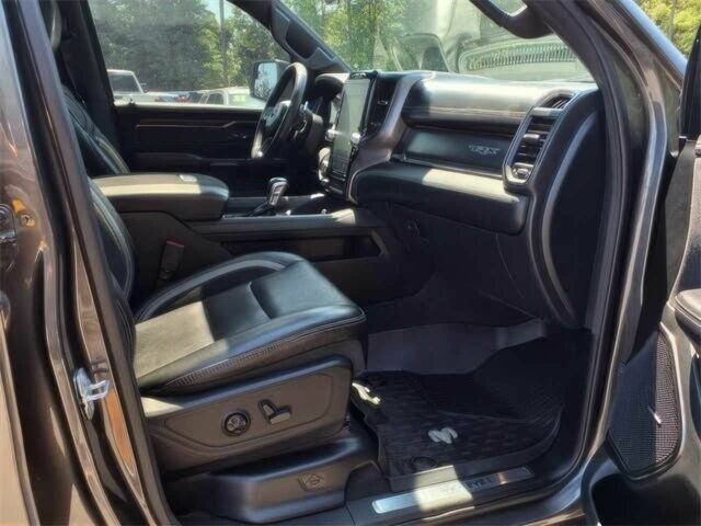 Ram 1500 2021 в Львове на Automoto.ua Серый Ram 1500, объемом двигателя 6.2 л и пробегом 13 тыс. км за 21000 $, фото 9 на Automoto.ua