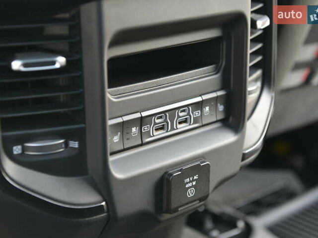 Серый Ram 1500, объемом двигателя 6.17 л и пробегом 26 тыс. км за 125000 $, фото 42 на Automoto.ua