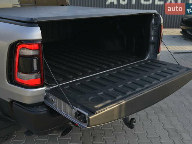 Серый Ram 1500, объемом двигателя 6.17 л и пробегом 26 тыс. км за 125000 $, фото 58 на Automoto.ua